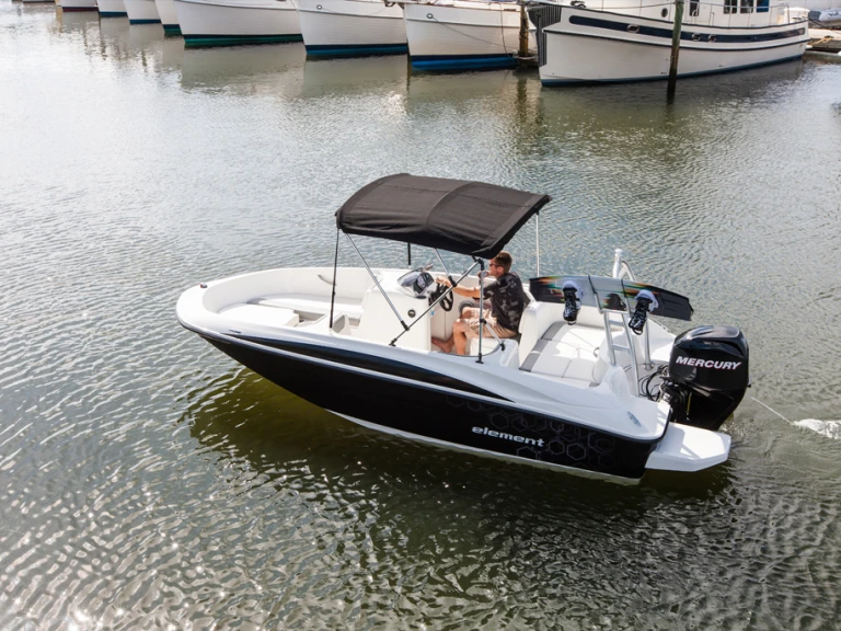 Motorboot mit oder ohne Skipper Bayliner mieten in Club Nautico S'Estanyol
