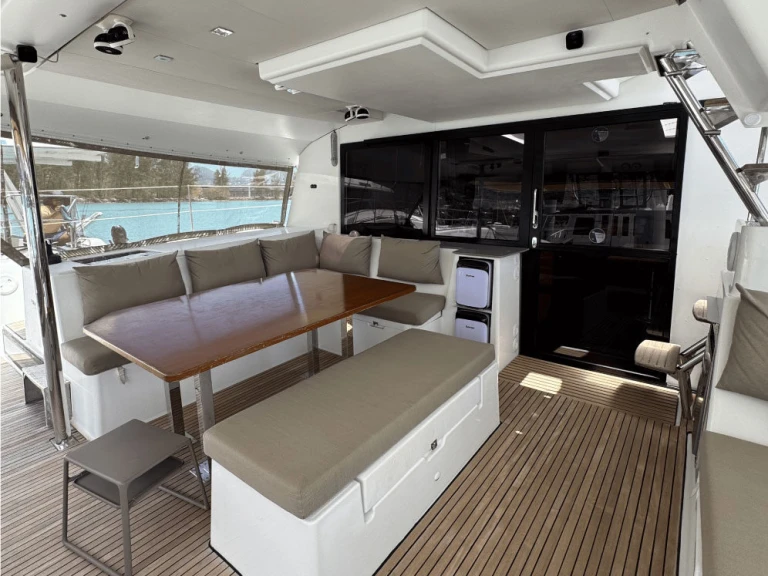 YachtCharter in Mahé - Fountaine Pajot Saba 50 auf SamBoat