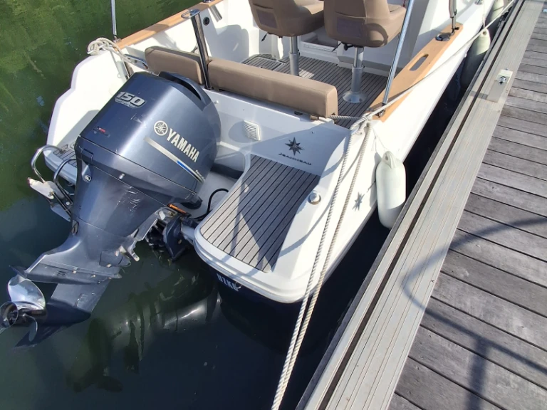 Motorboot mieten in Auray zum besten Preis