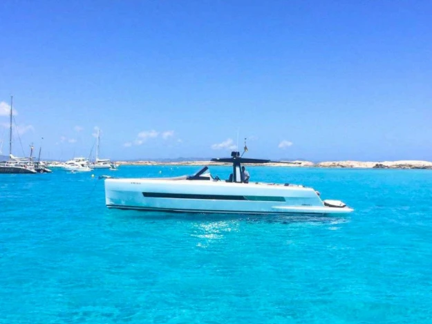 Boot mieten Santa Eulària des Riu günstig Fjord 44 Open
