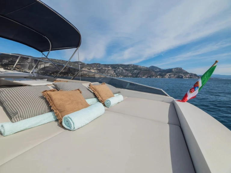 Yacht mieten in Saint-Jean-Cap-Ferrat zum besten Preis