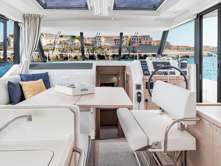 Bénéteau Swift Trawler 41 Fly mieten Juan-les-Pins