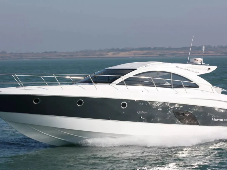 Bénéteau Monte Carlo 42 mieten Juan-les-Pins