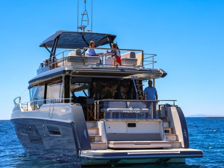 Yacht mit oder ohne Skipper Prestige Yachts mieten in Juan-les-Pins