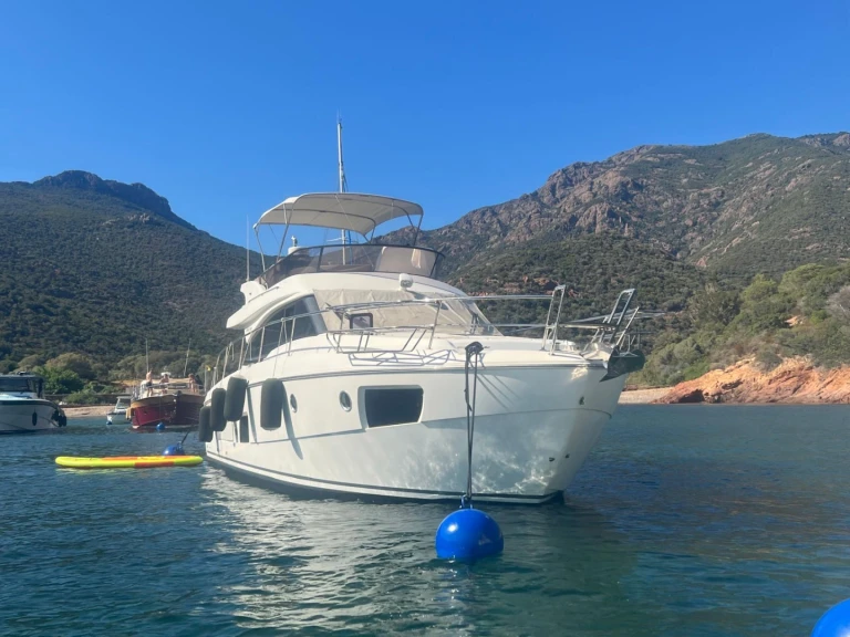Yacht mieten in Antibes zum besten Preis
