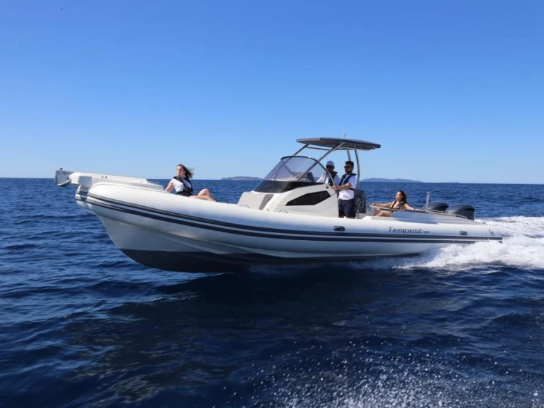 YachtCharter in Marine de Sant'Ambrogio - Capelli CAPELLI 1000 TEMPEST CC auf SamBoat