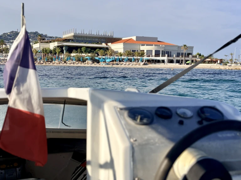 Motorboot mit oder ohne Skipper Rocca mieten in Cannes