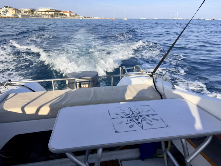 Ein Rocca Super Mistral mieten in Cannes