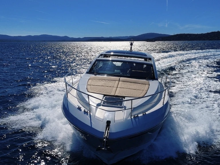 Bootsverleih Fairline Targa 45 Gran Turismo Cogolin Samboat