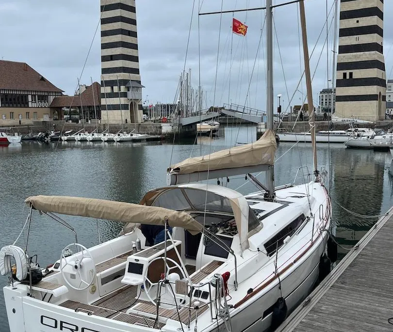Bootsverleih Fountaine Pajot Dufour 410 Larmor-Plage Samboat