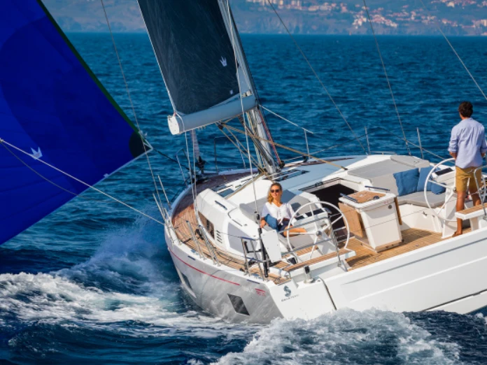 Ein Bénéteau Oceanis 46.1 mieten in Arzon