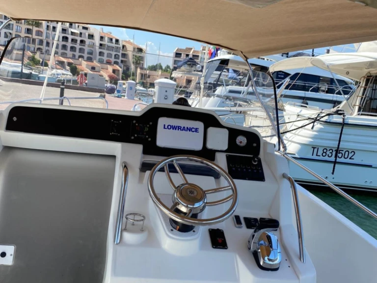 Motorboot mit oder ohne Skipper Jeanneau mieten in Saint-Tropez