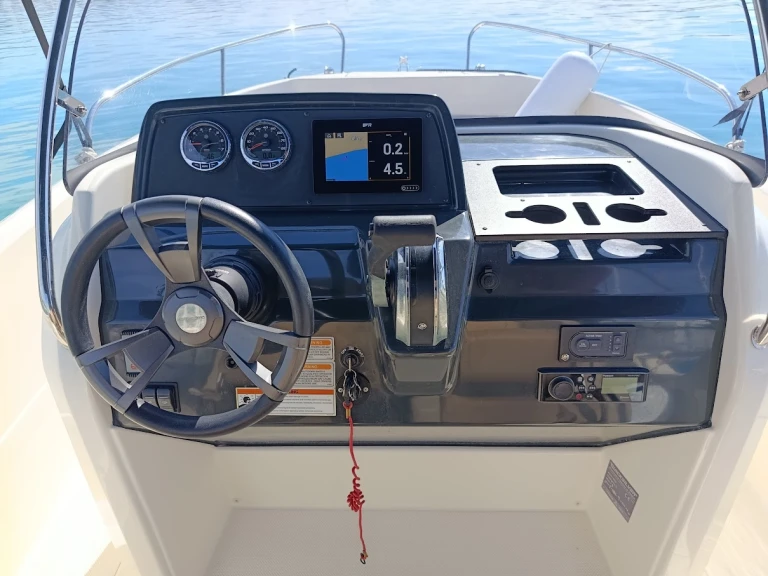 Motorboot mit oder ohne Skipper Quicksilver mieten in SCT Marina Trogir