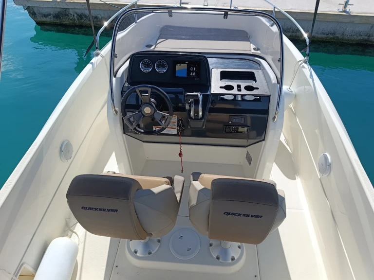 Quicksilver Activ 605 Open mieten SCT Marina Trogir