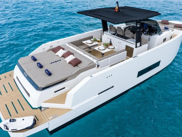 YachtCharter in Ibiza Town - De Anton  io Yacht s D42 Open auf SamBoat