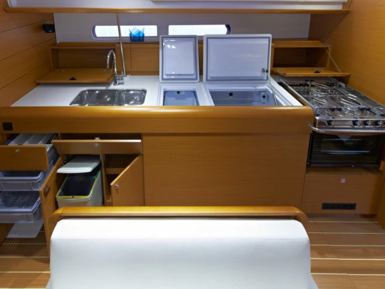 YachtCharter in Road Town - Jeanneau Sun Odyssey 479 auf SamBoat