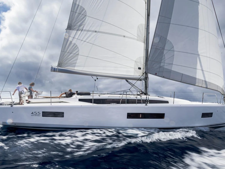 YachtCharter in Road Town - Jeanneau Sun Odyssey 455 auf SamBoat