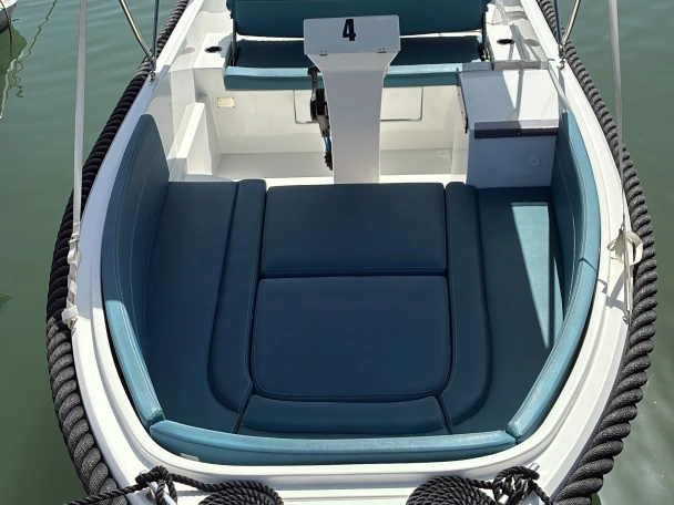 Polyester Yacht Tifón 500 mieten Cambrils