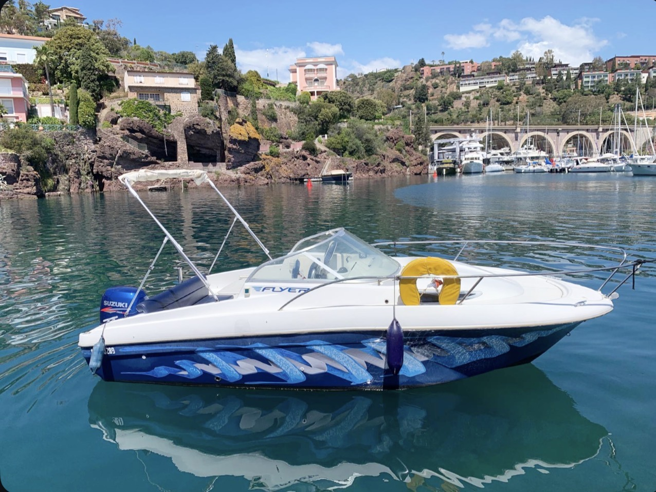 YachtCharter in Mandelieu-la-Napoule - Bénéteau Flyer 650 Cabine auf SamBoat