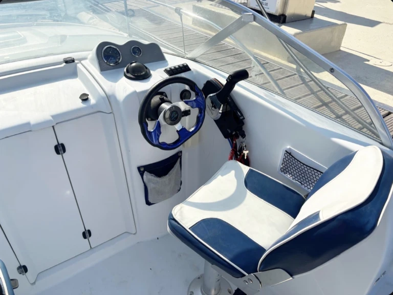 Motorboot mieten in Mandelieu-la-Napoule - Bénéteau Flyer 650 Cabine