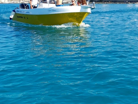 YachtCharter in Otranto - Albatros22 Open space  auf SamBoat