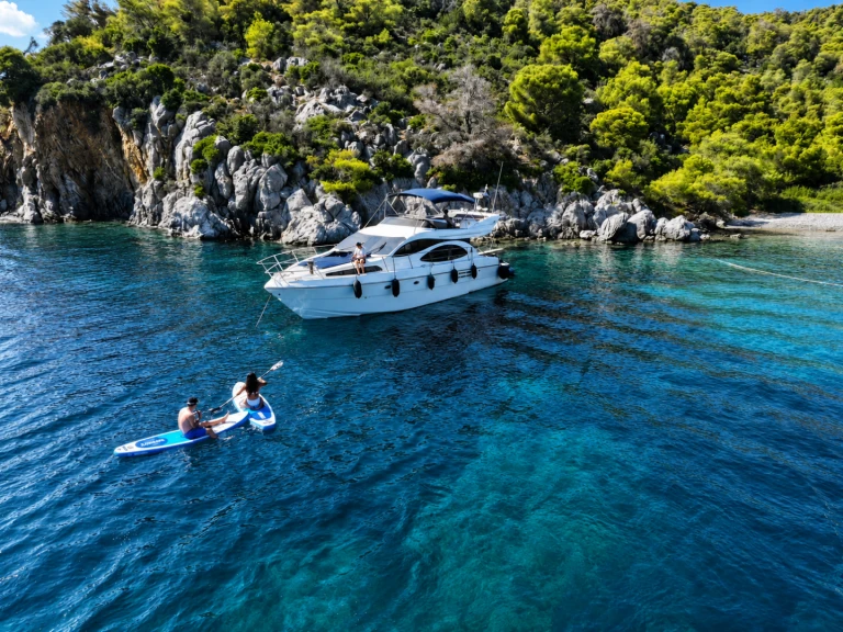 Azimut Azimut 46 Fly mieten Alimos Marina