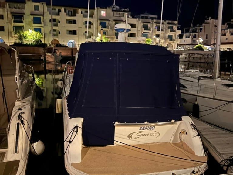 Ein Saver Saver 330 Sport mieten in Fano