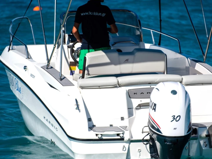 Boot mieten Kiáto günstig 1851