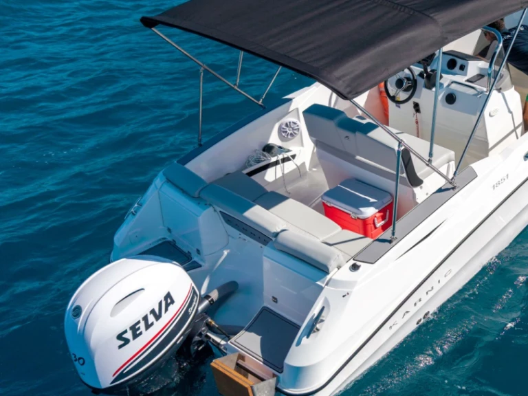 Motorboot mit oder ohne Skipper Karnic mieten in Kiáto