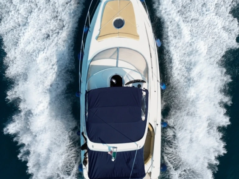 Motorboot mit oder ohne Skipper Gobbi mieten in Salerno