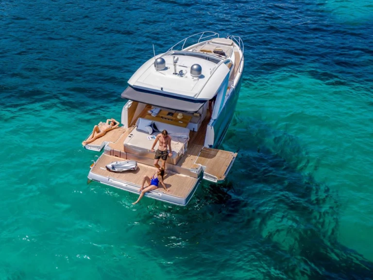 Motorboot mieten in Ibiza Town - Jeanneau Jeanneau DB43