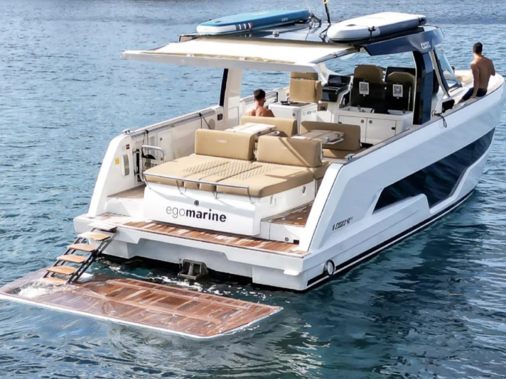 Motorboot mit oder ohne Skipper Fjord mieten in Ibiza Town