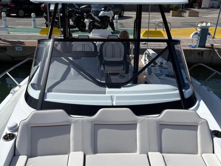 Jeanneau Cap Camarat 9.0 WA mieten Golfe-Juan