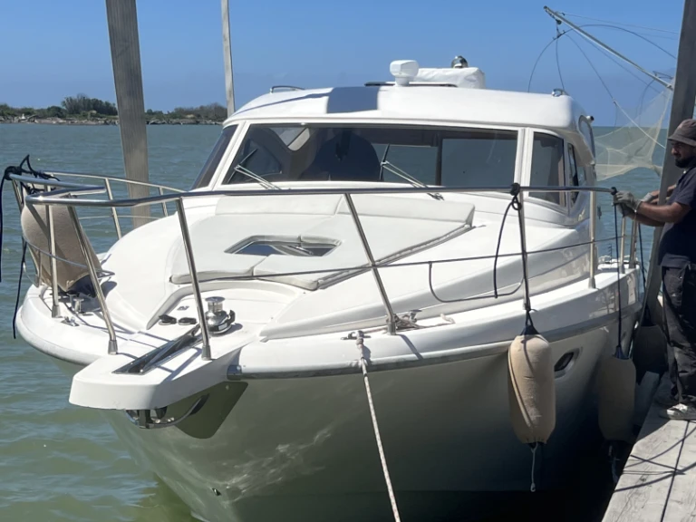 Vermietung Motorboot Magnum mit Führerschein