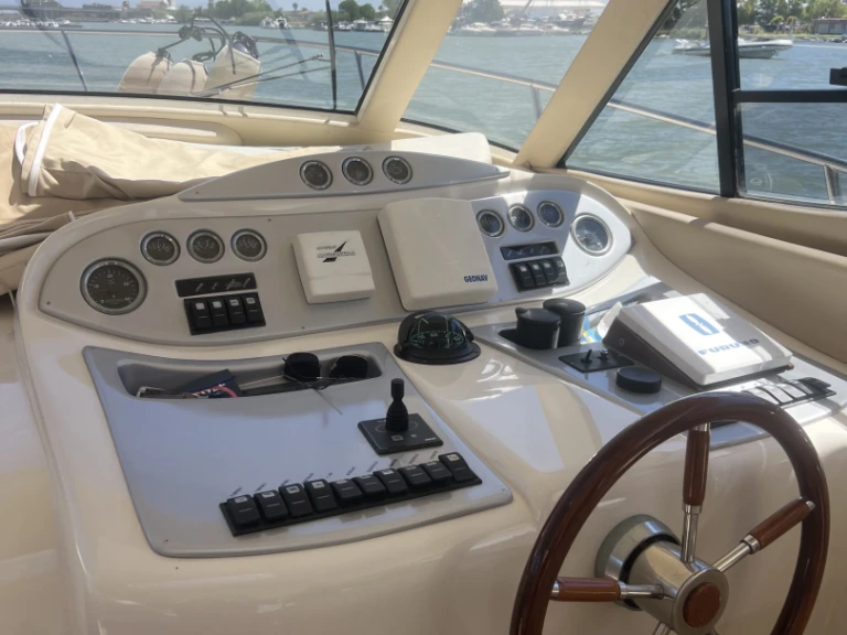 Motorboot mieten in Bacoli zum besten Preis