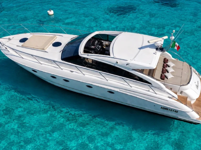 Ein Princess Princess V53 mieten in Port of Cannigione