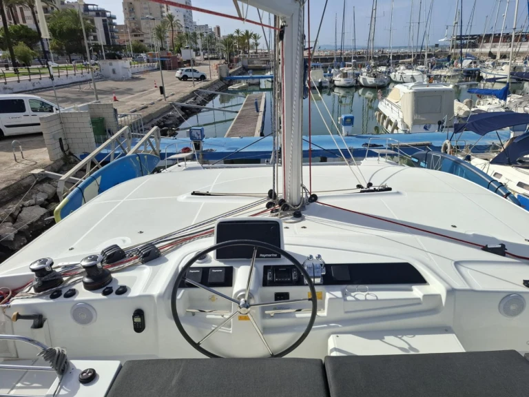 Bootsverleih Lagoon Lagoon 46 Dénia Samboat
