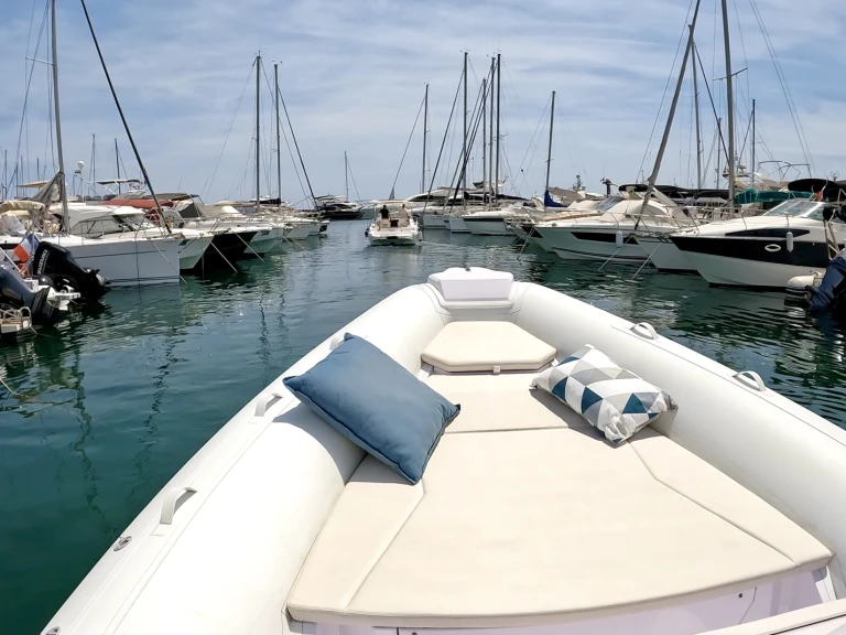Motorboot mieten in Mandelieu-la-Napoule - Stingher 24 GT