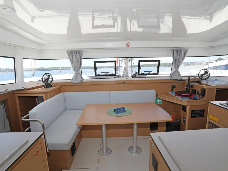 Boot mieten Pula günstig Excess 11