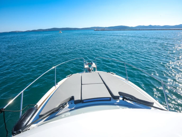 Bootsverleih Bénéteau Antares 9 Sukošan Samboat