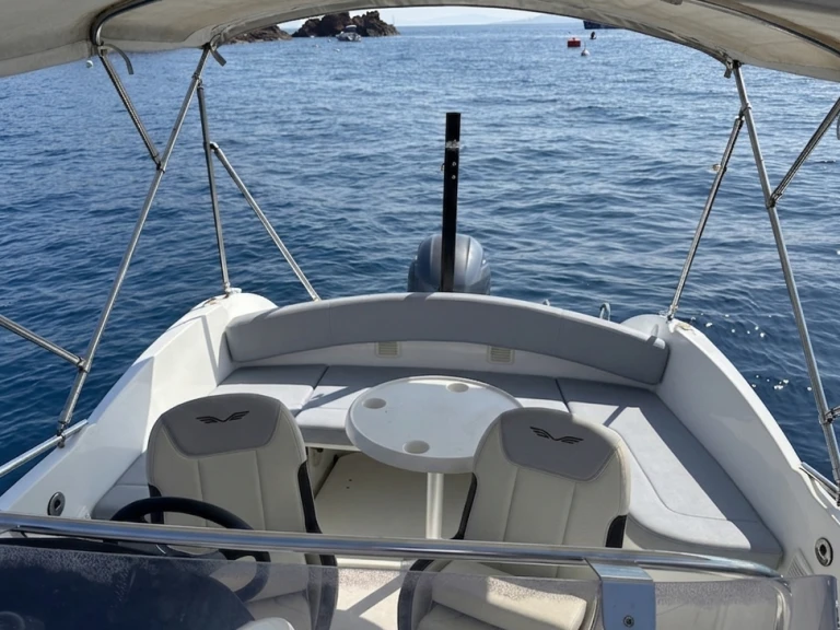 YachtCharter in Saint-Raphaël - Bénéteau Flyer 6.6 SUNdeck auf SamBoat