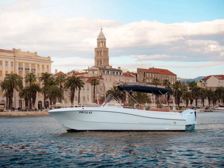 Ein Atlantic open 750 mieten in Split Port