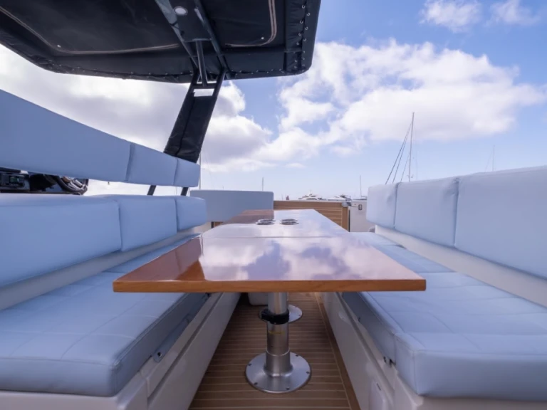 Bootsverleih De Antonio DE ANTONIO YACHTS D34 CRUISER  Ibiza Town Samboat