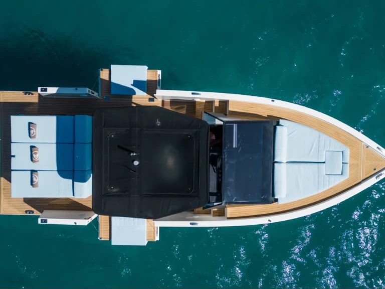Ein De Antonio DE ANTONIO YACHTS D34 CRUISER  mieten in Ibiza Town