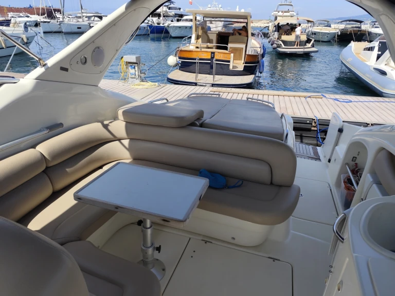 YachtCharter in Castellammare di Stabia - Cranchi Endurance 39 auf SamBoat