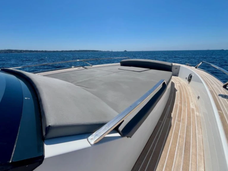 Ein Fiart SEAWALKER 43 mieten in Golfe-Juan