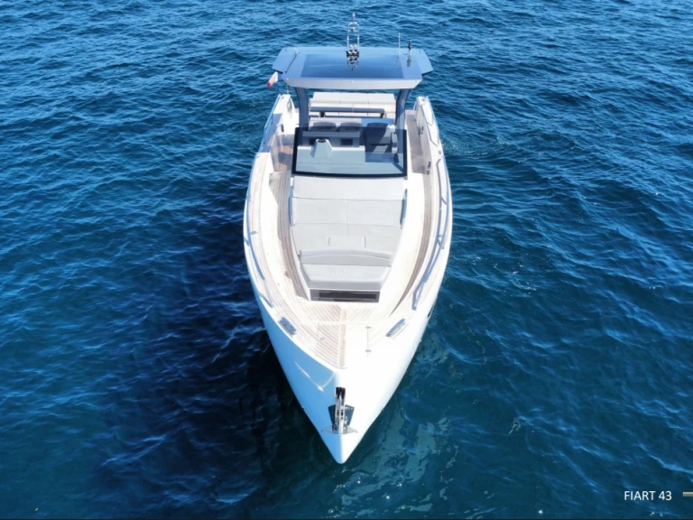Vermietung Motorboot Fiart mit Führerschein