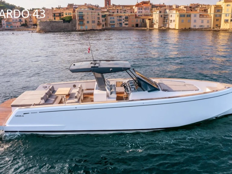 Motorboot mieten in Juan-les-Pins - Pardo Yachts Pardo 43