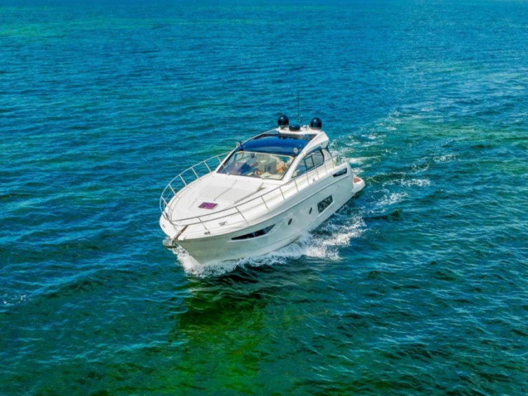 Motorboot mit oder ohne Skipper Azimut mieten in Cannes