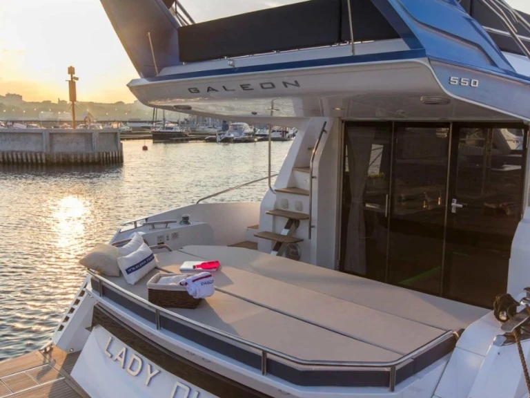 Ein Galeon Galeon 550 Fly mieten in Herceg Novi